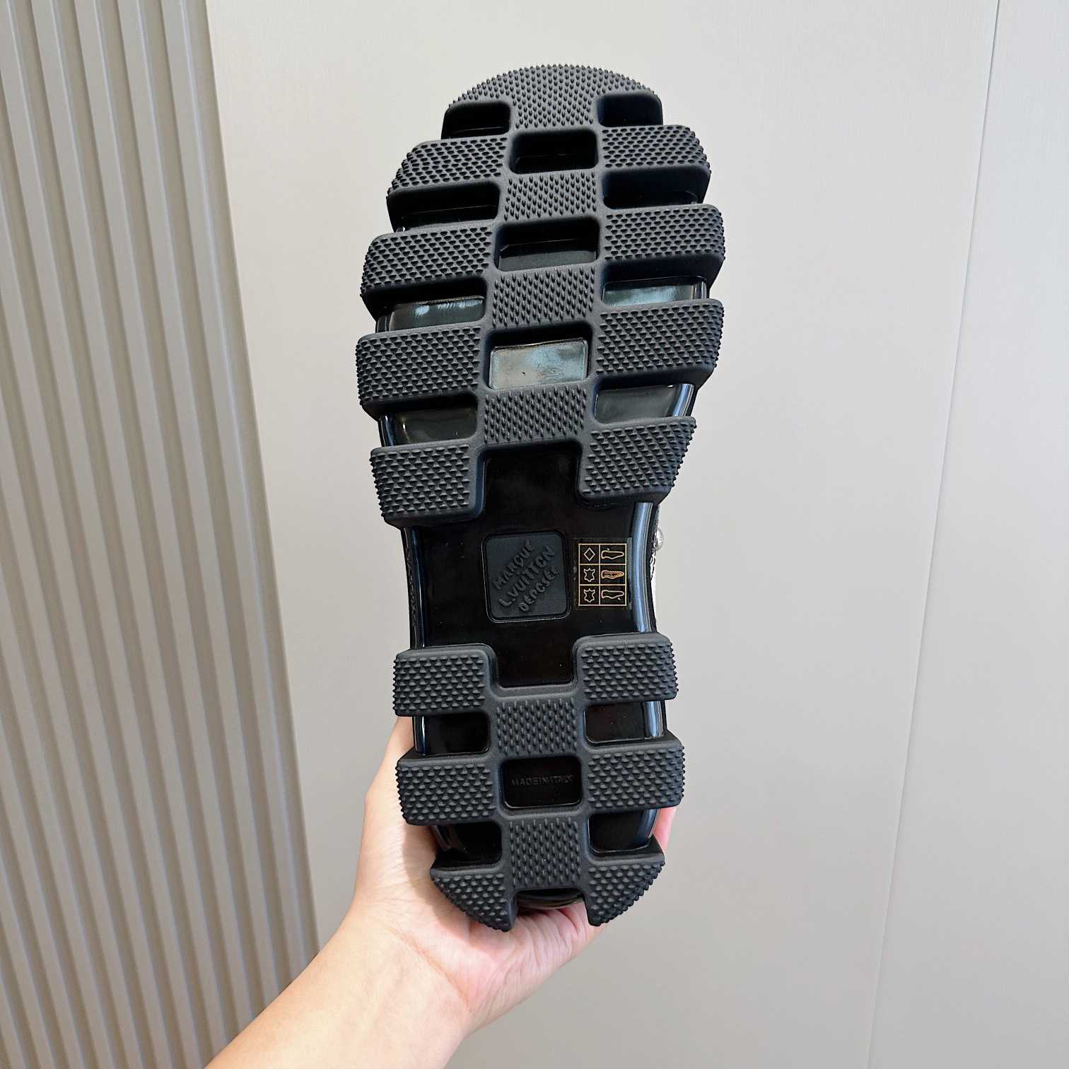 Louis Vuitton LV Checker Combat Boot   1ACNEX - FashionPlug