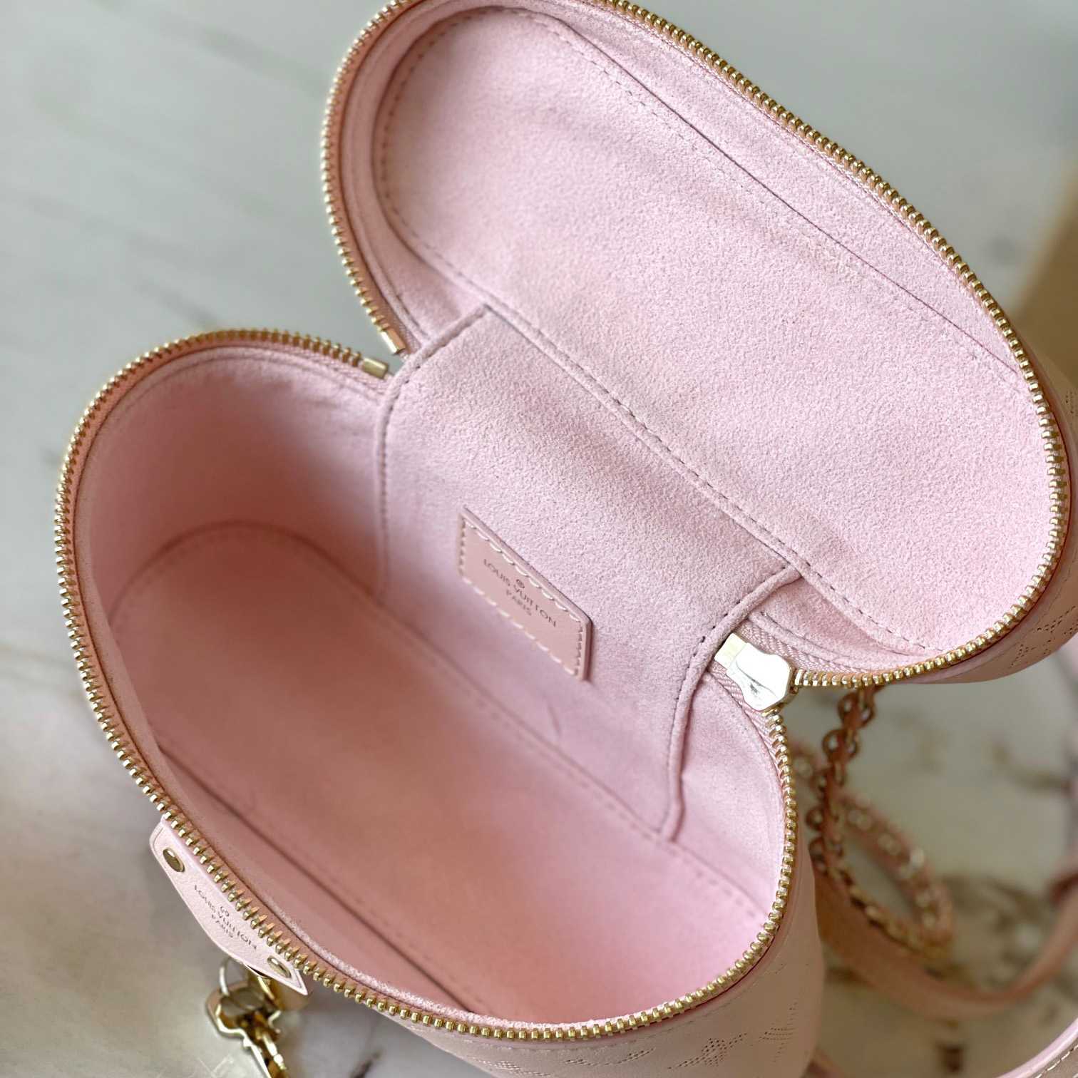 Louis Vuitton Vanity Pouch  M11298 - FashionPlug