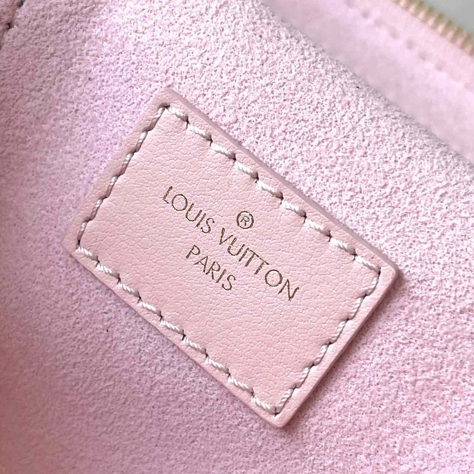 Louis Vuitton Vanity Pouch  M11298 - FashionPlug