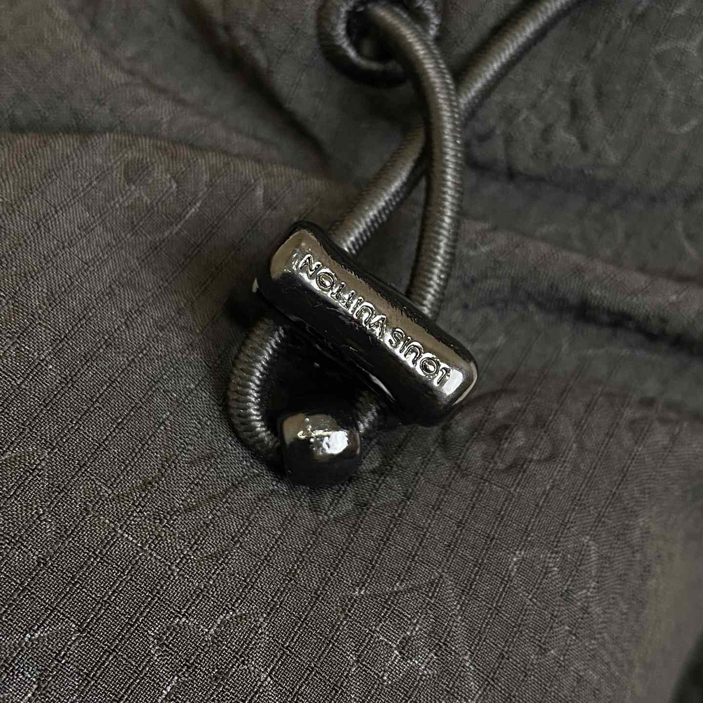 Louis Vuitton Down Blouson   1AFA37 - FashionPlug