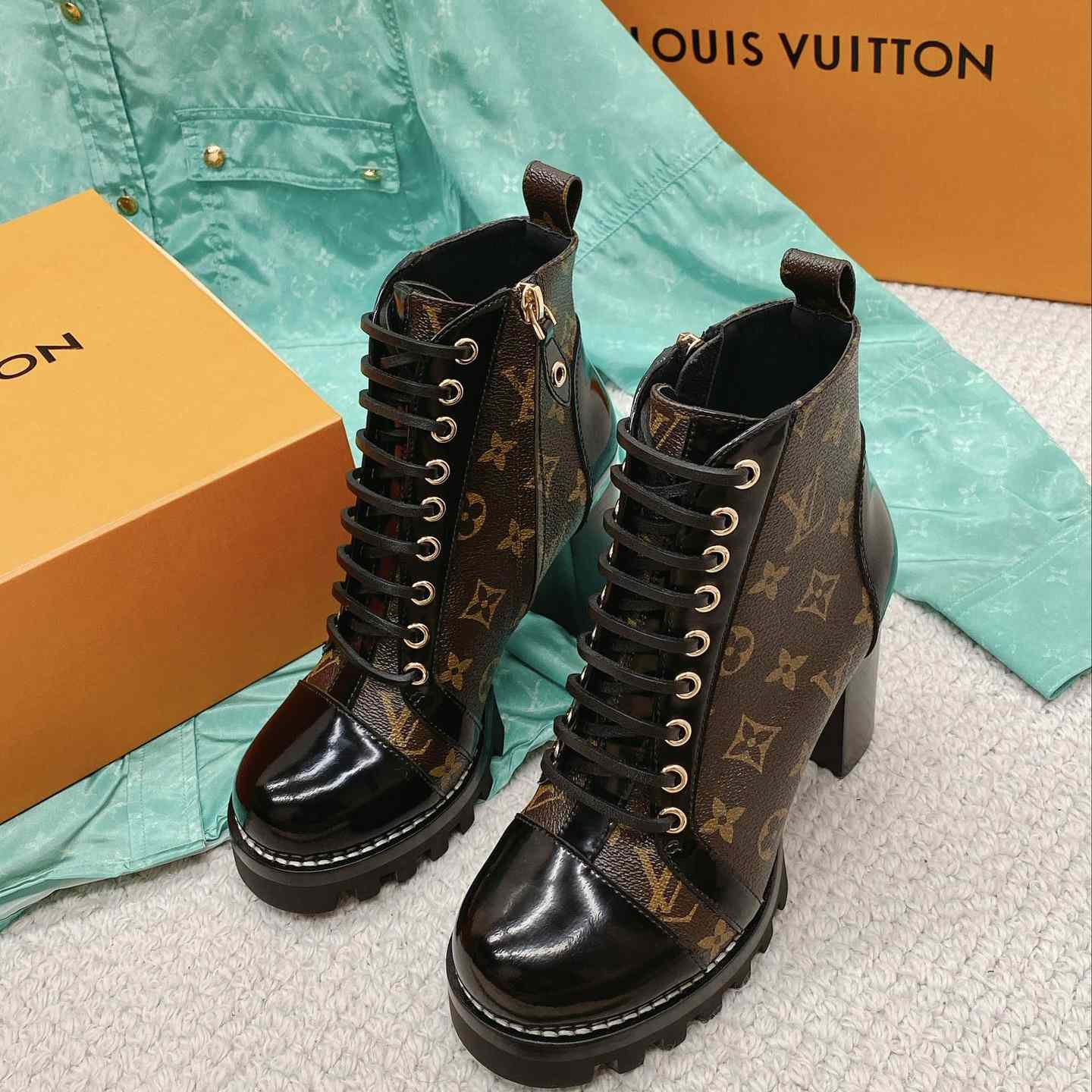 Louis Vuitton Star Trail Ankle Boot   1 A2Y7X - FashionPlug