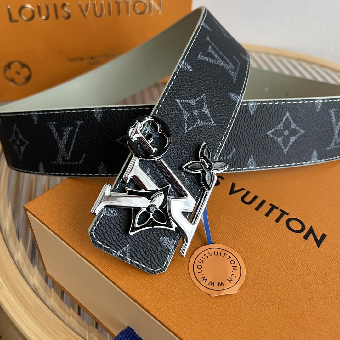 Louis Vuitton LV Initiales 40mm Reversible Belt - FashionPlug