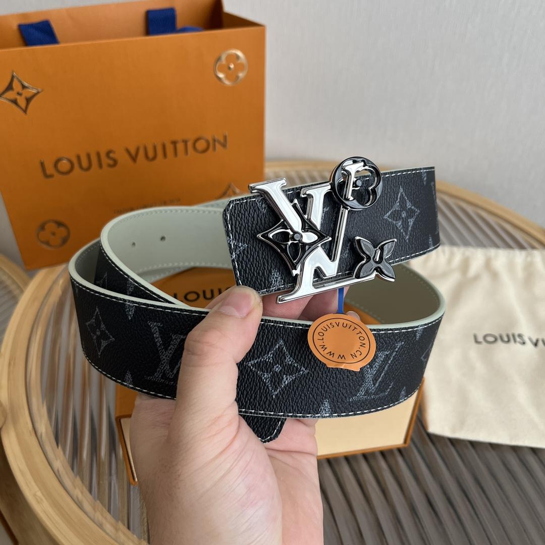 Louis Vuitton LV Initiales 40mm Reversible Belt - FashionPlug