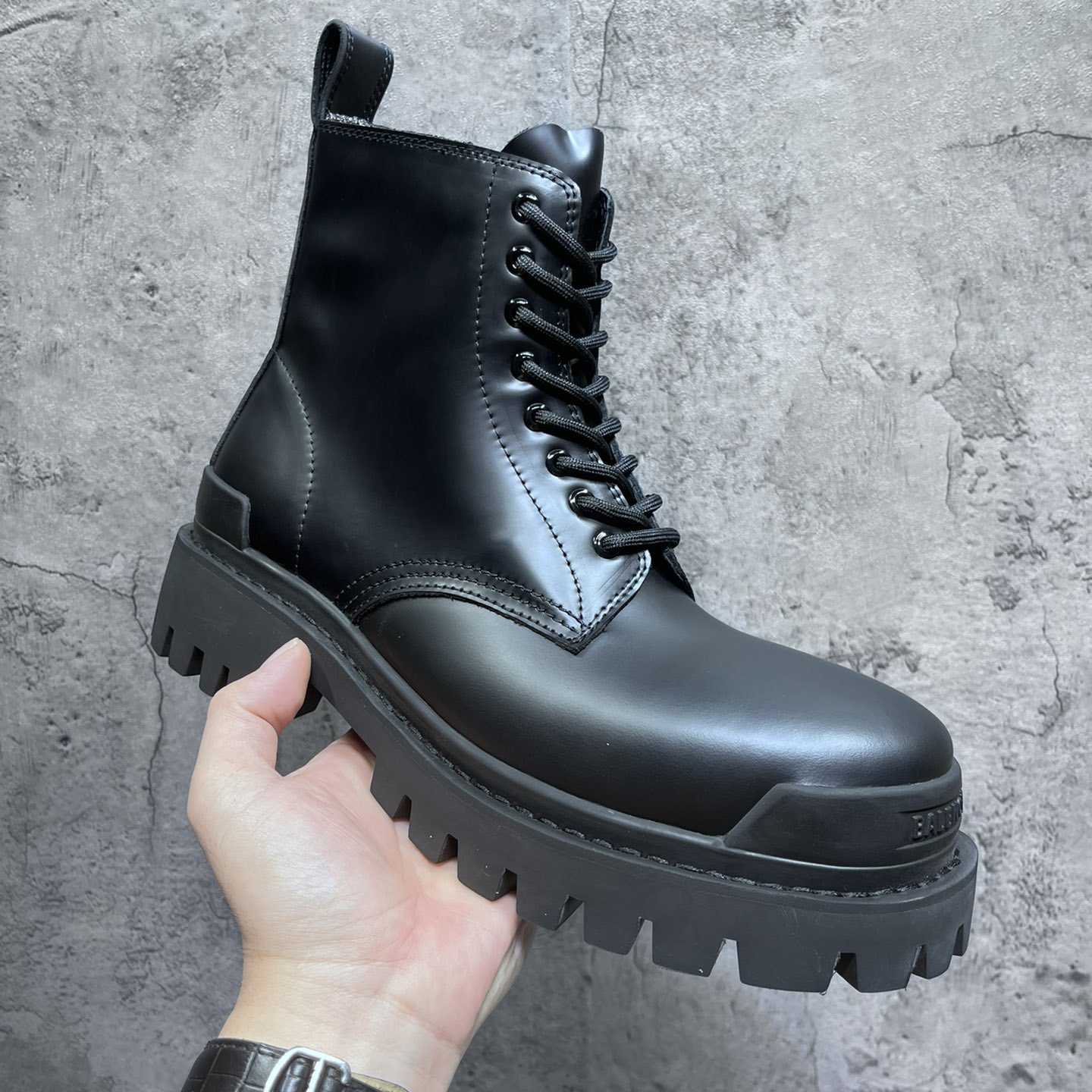 Balenciaga Men's Strike Boot - FashionPlug