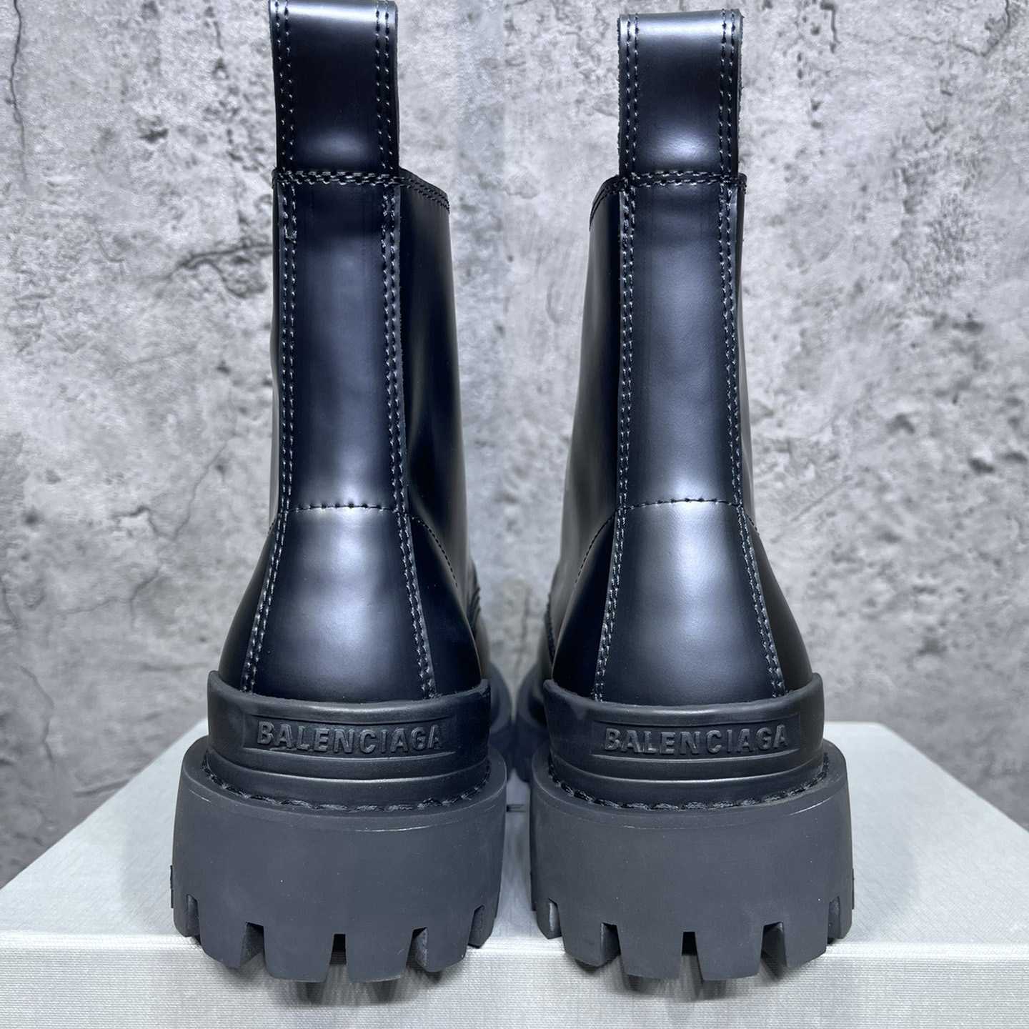Balenciaga Men's Strike Boot - FashionPlug