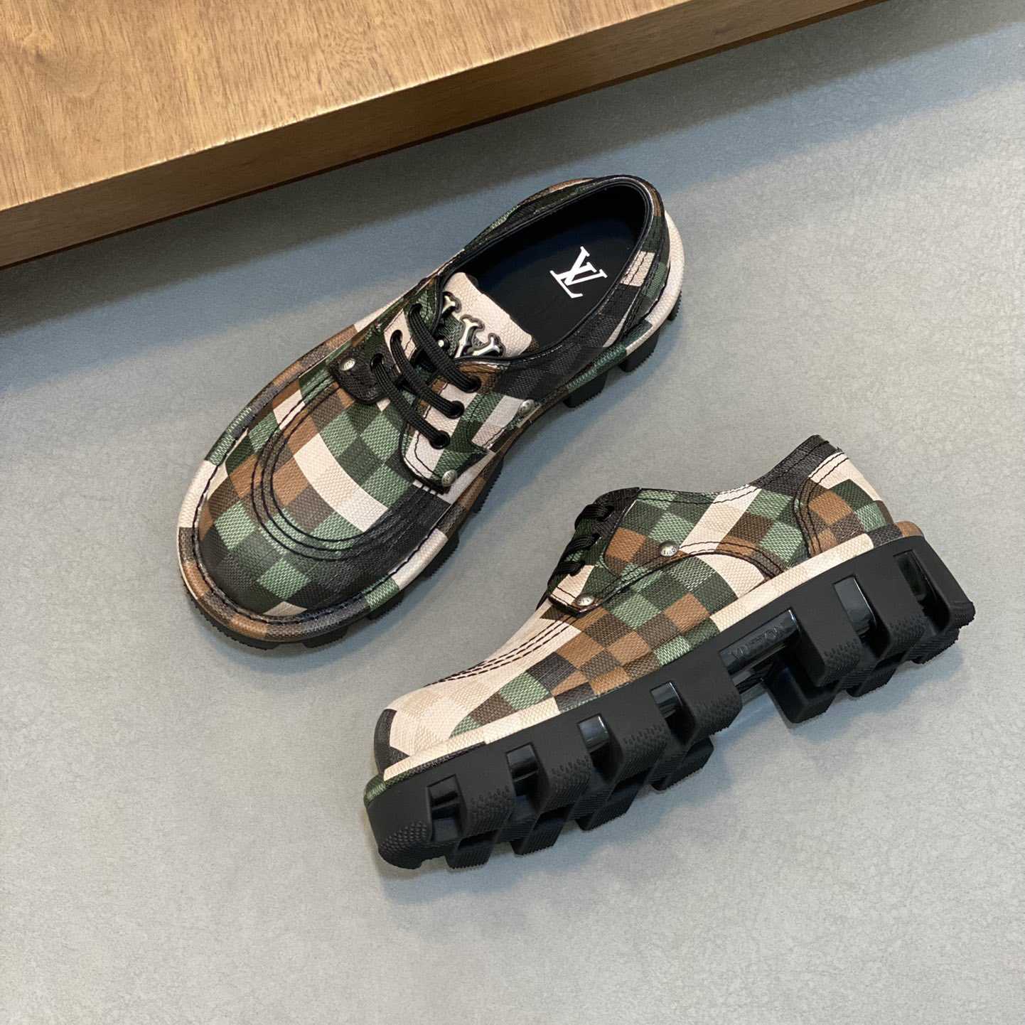 Louis Vuitton LV Checker Derby  1ACNFE - FashionPlug