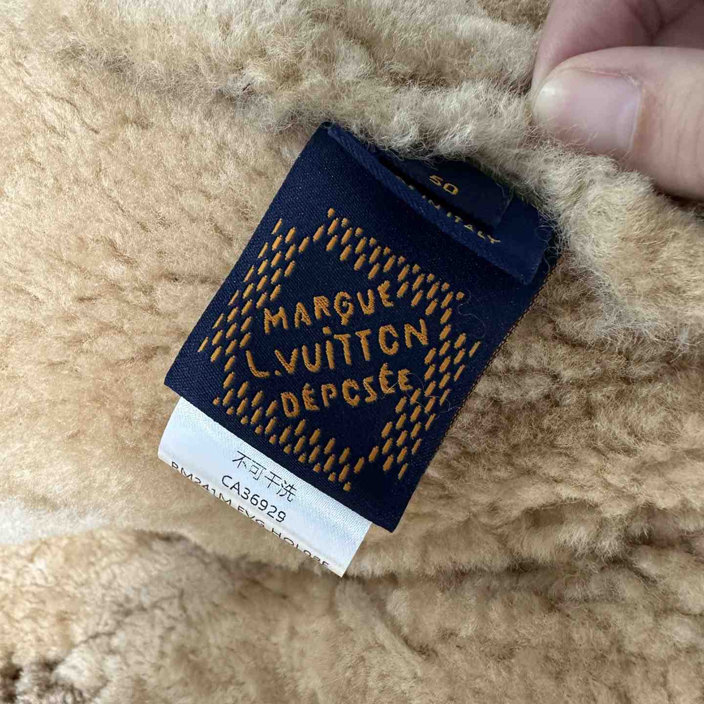 Louis Vuitton Shearling Bombardier   1AFIMP - FashionPlug