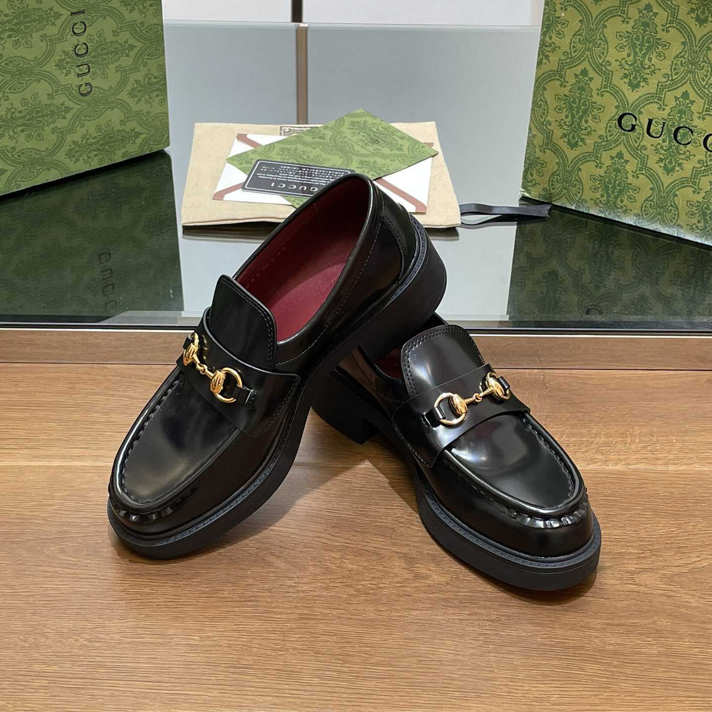 Gucci Women's Loafer With Horsebit - FashionPlug