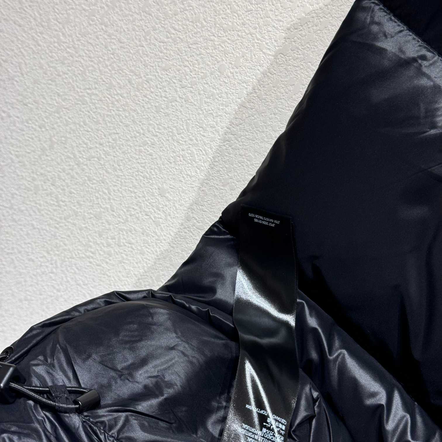 Balenciaga 3B Puffer Vest - FashionPlug