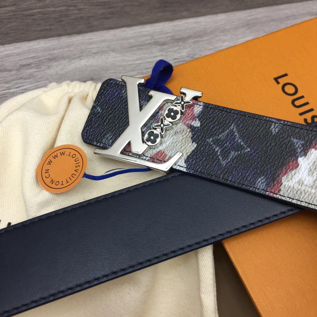 Louis Vuitton LV Initiales 40mm Reversible Belt - FashionPlug