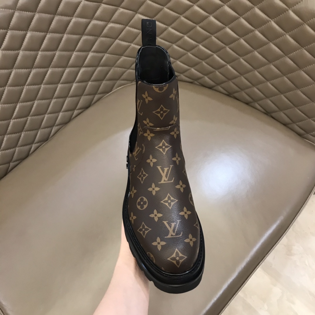 Louis Vuitton Men's Ankle Boots - FashionPlug