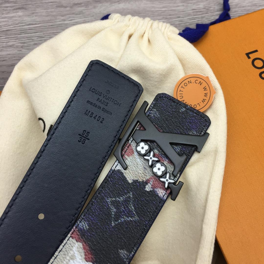 Louis Vuitton LV Initiales 40mm Reversible Belt - FashionPlug