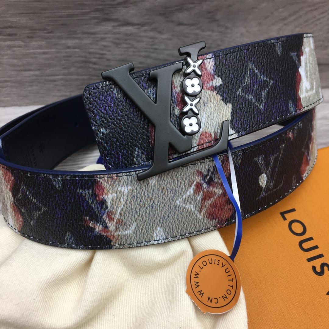 Louis Vuitton LV Initiales 40mm Reversible Belt - FashionPlug