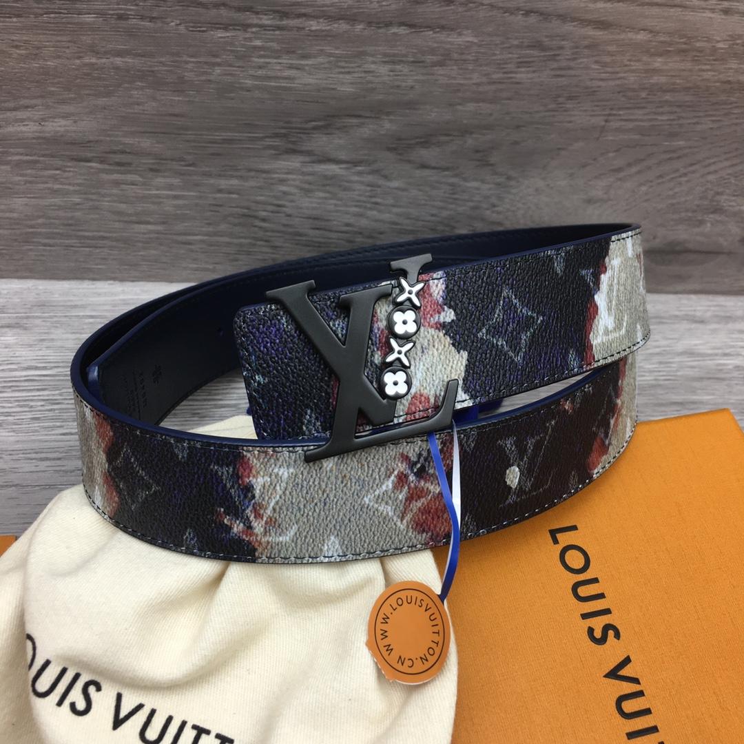Louis Vuitton LV Initiales 40mm Reversible Belt - FashionPlug