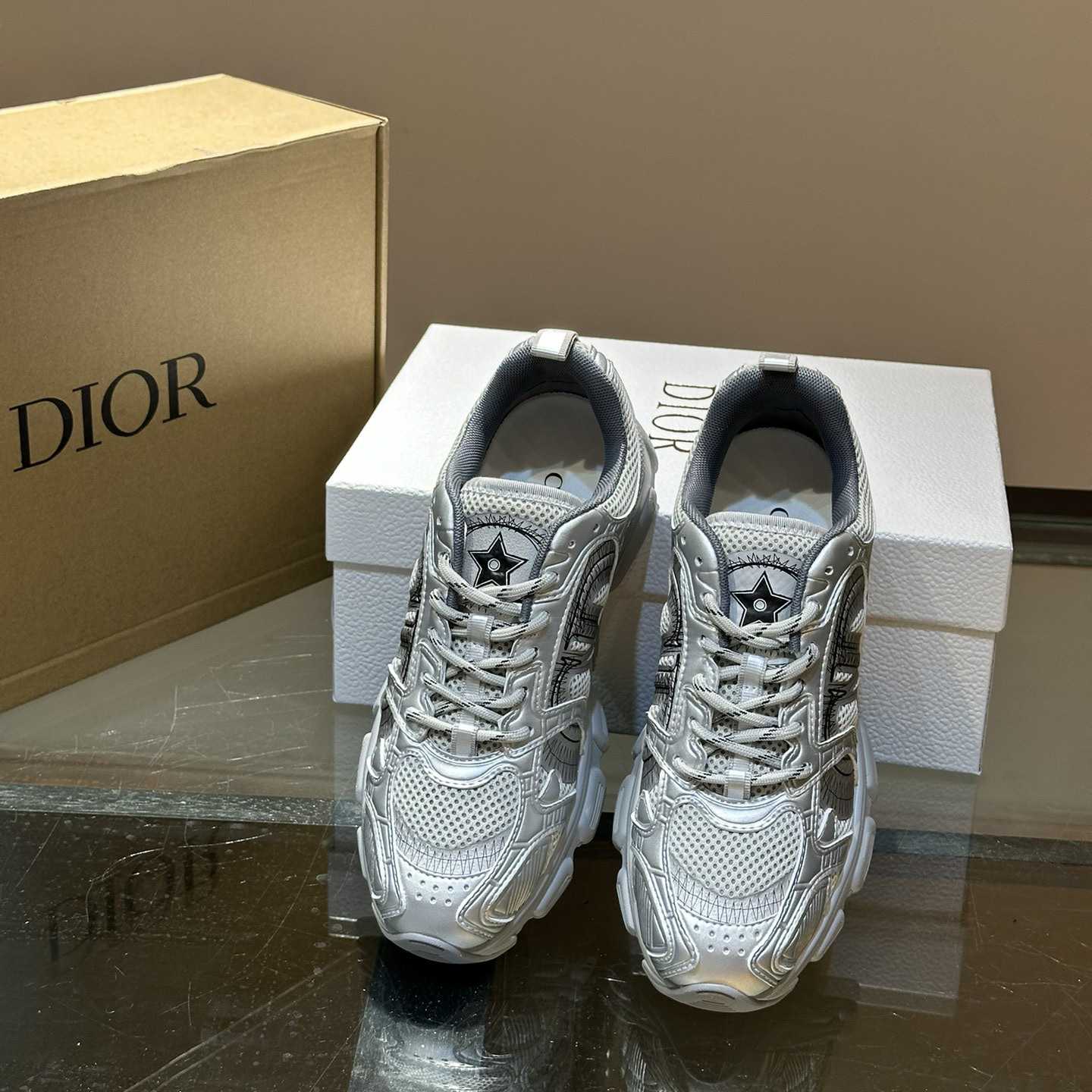 Dior Chrono Sneaker       - FashionPlug
