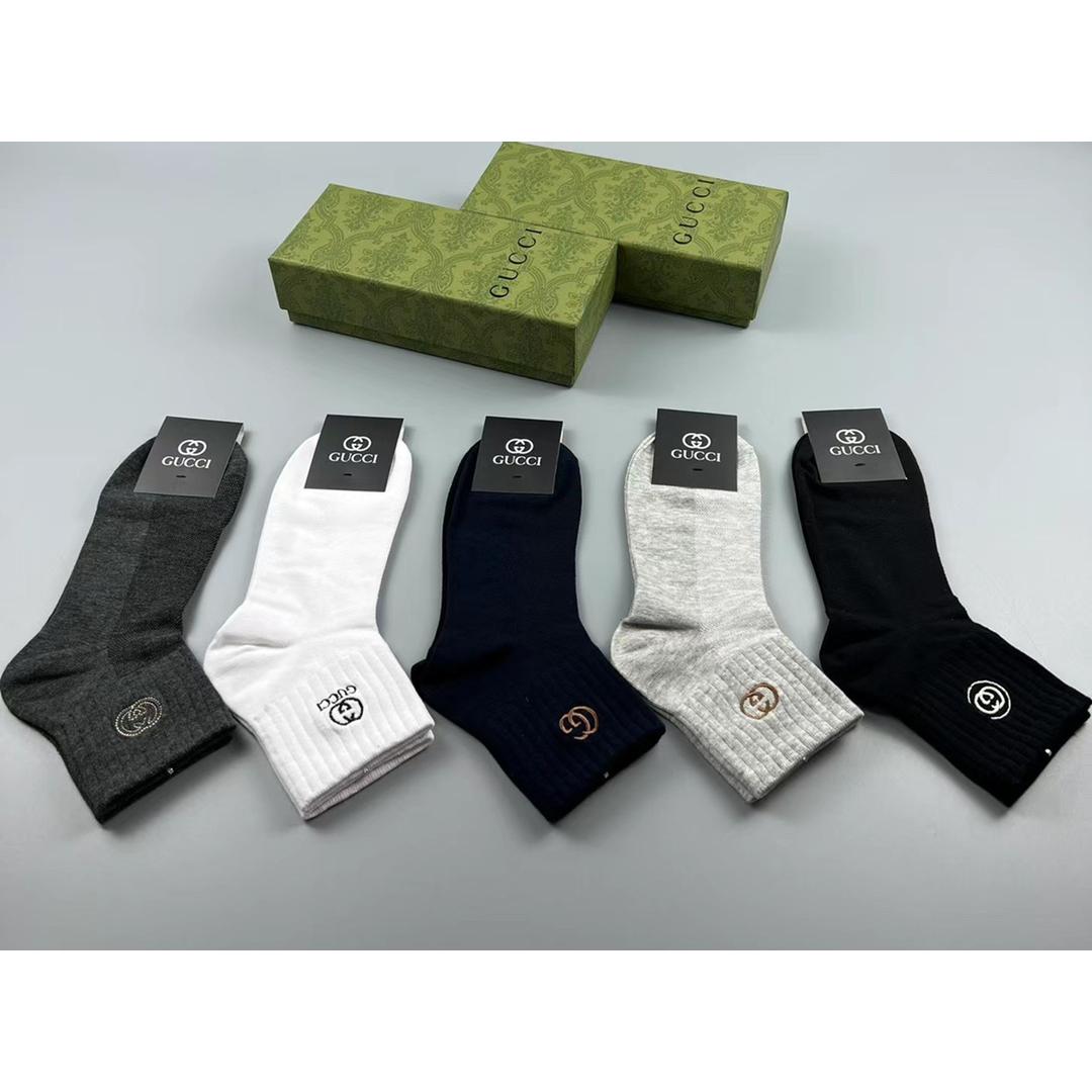 Gucci Socks/Box - FashionPlug