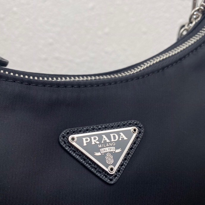 Prada Re-Edition 2005 Re-Nylon Bag  22-12-6cm - FashionPlug