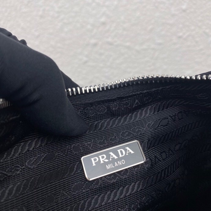 Prada Re-Edition 2005 Re-Nylon Bag  22-12-6cm - FashionPlug