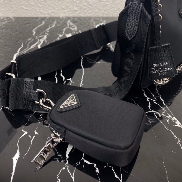 Prada Re-Edition 2005 Re-Nylon Bag  22-12-6cm - FashionPlug
