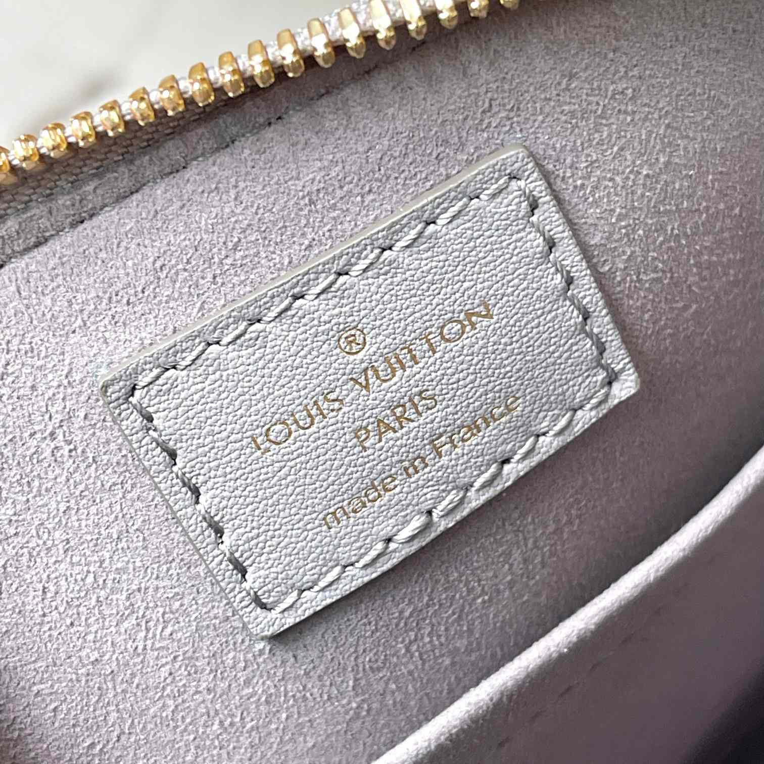 Louis Vuitton Alma BB   M12561 - FashionPlug