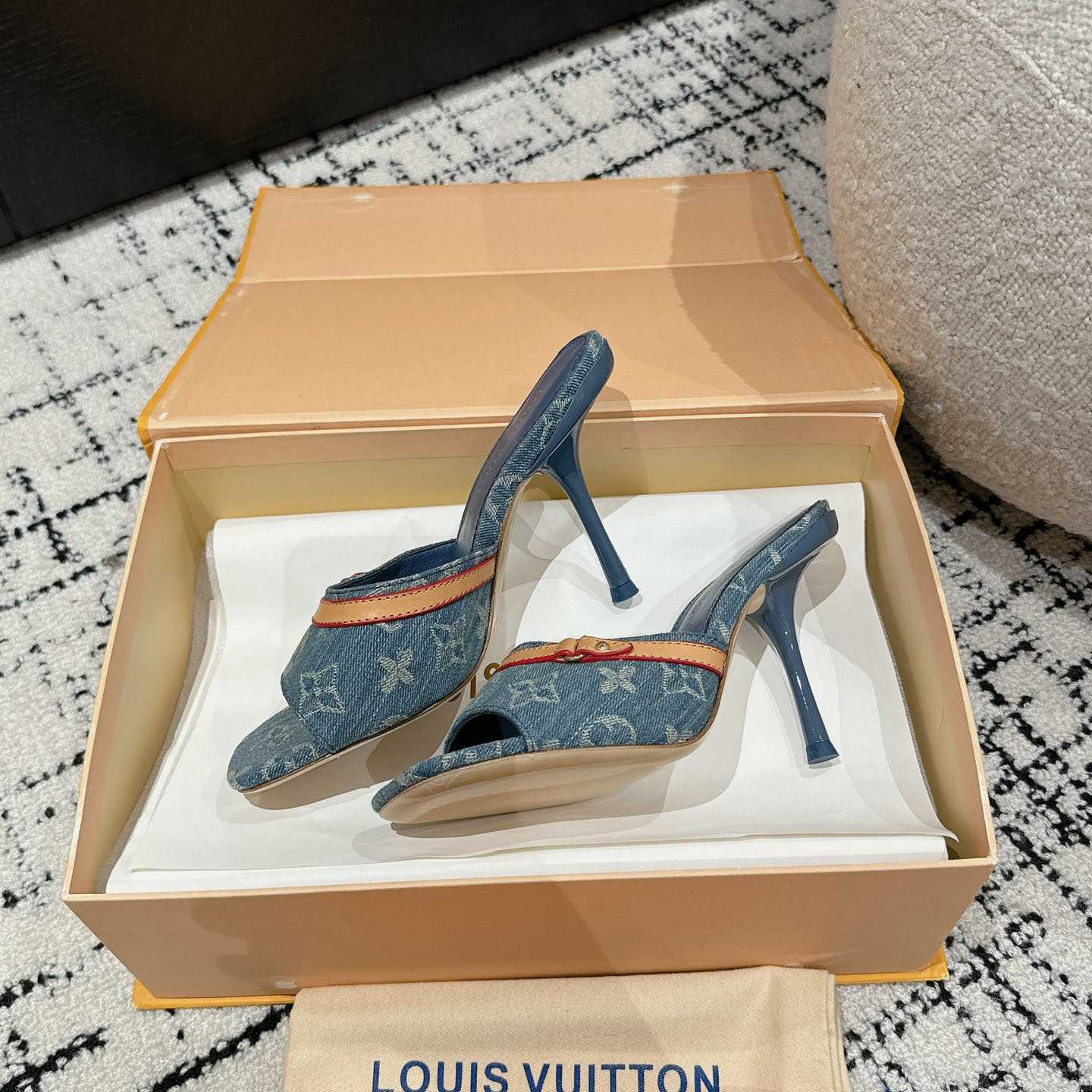 Louis Vuitton Neo Revival Mule   - FashionPlug