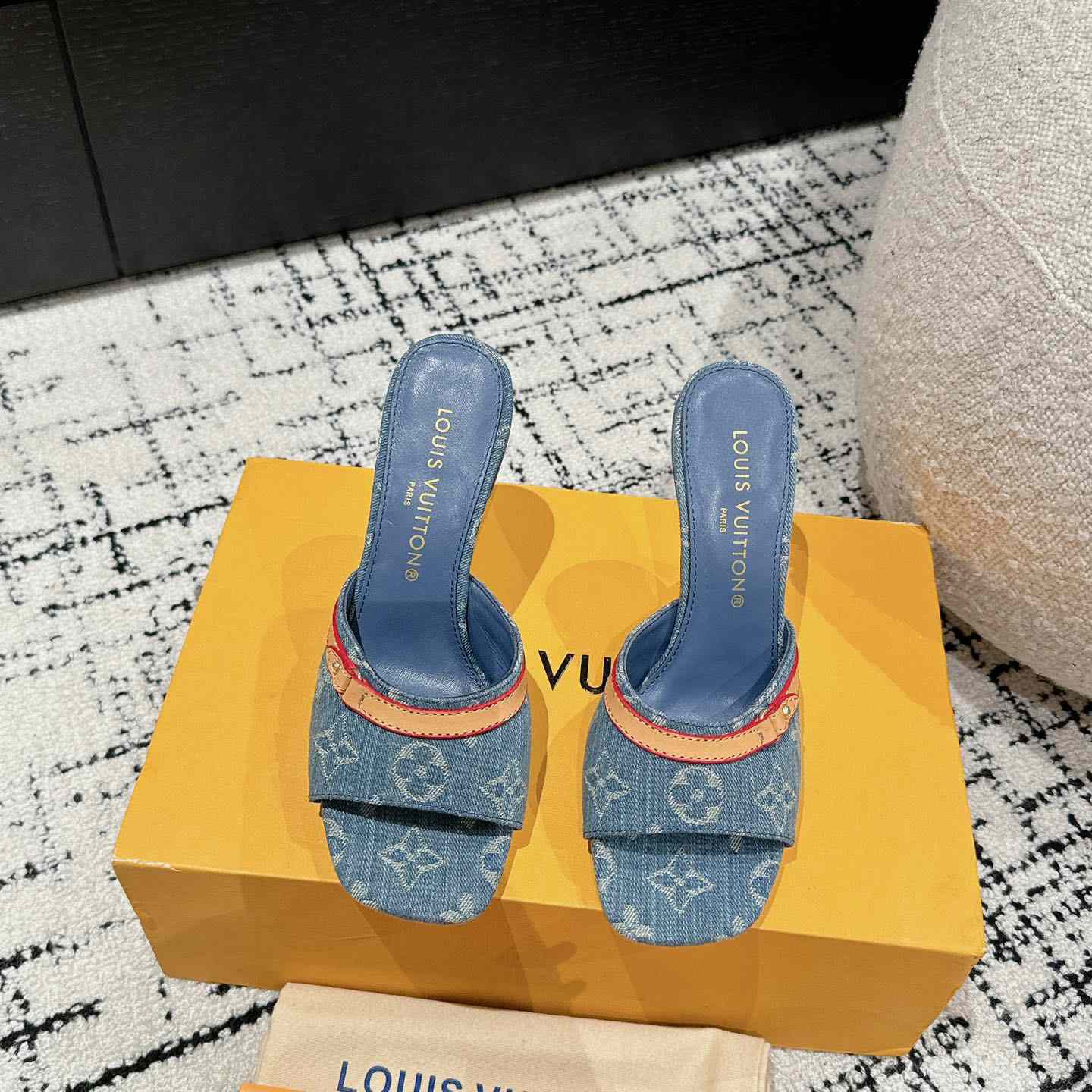 Louis Vuitton Neo Revival Mule   - FashionPlug