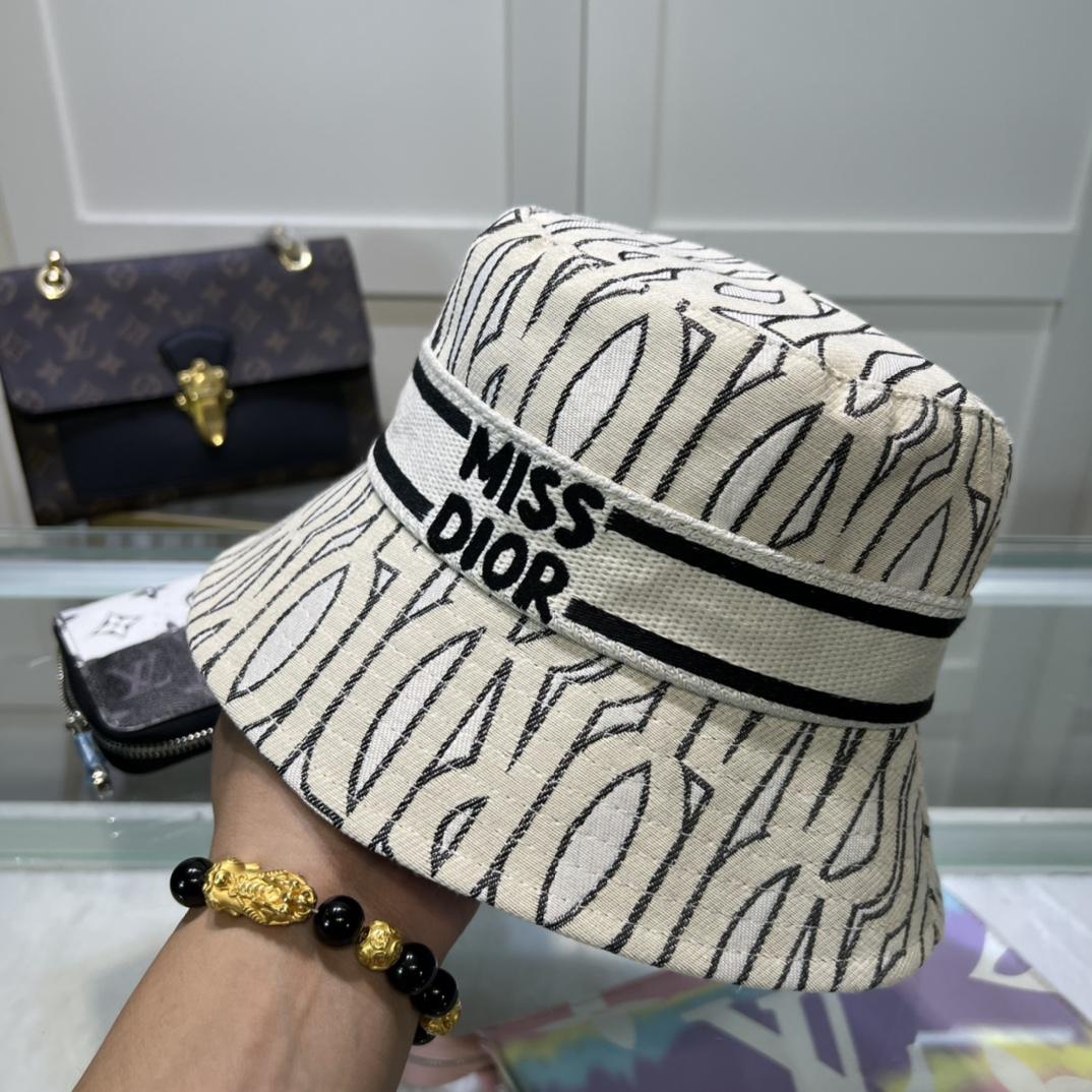 Dior Bucket Hat - FashionPlug
