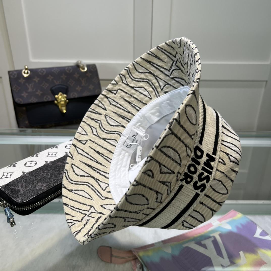 Dior Bucket Hat - FashionPlug