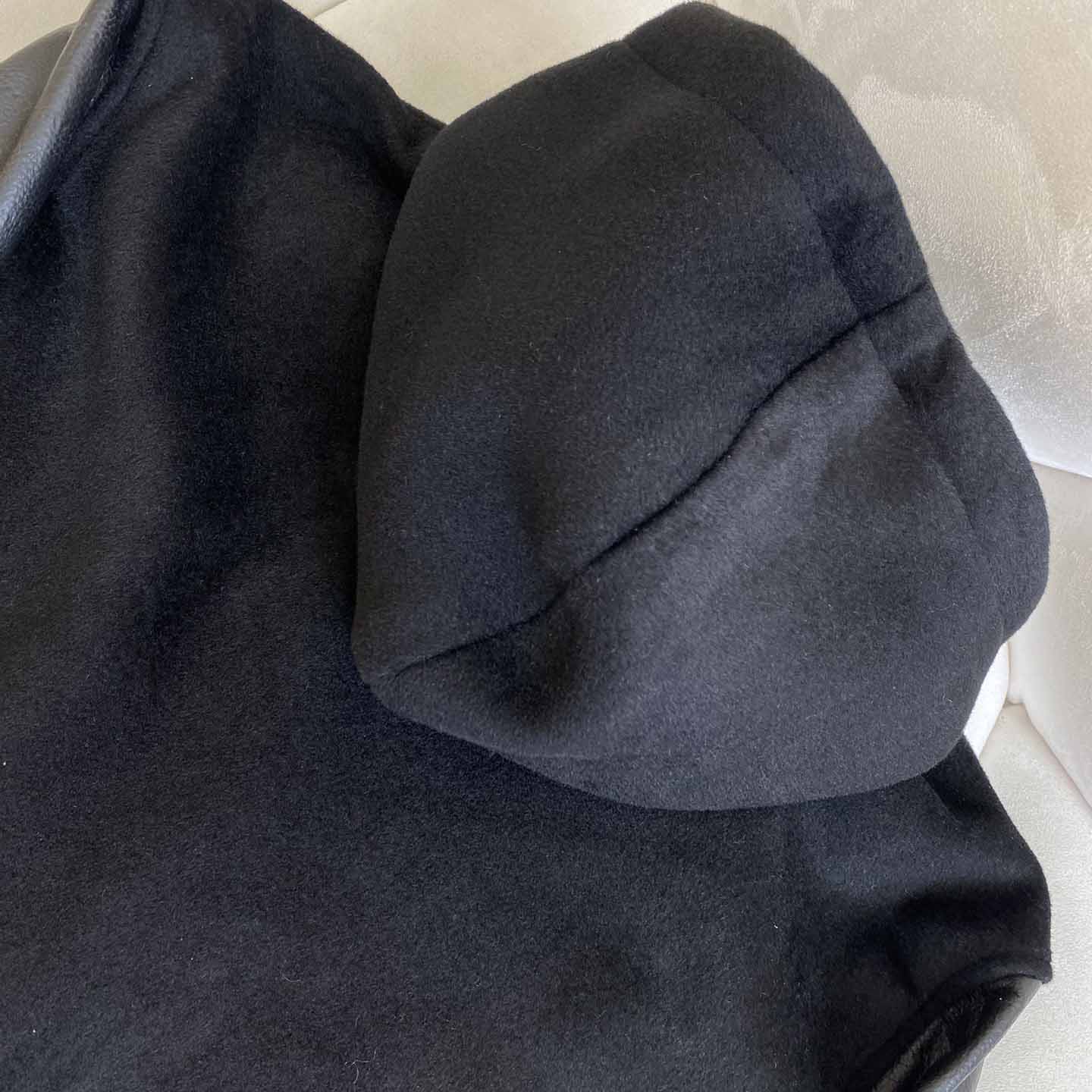 Louis Vuitton Mix Leather Hooded Blouson   1AFIRA - FashionPlug