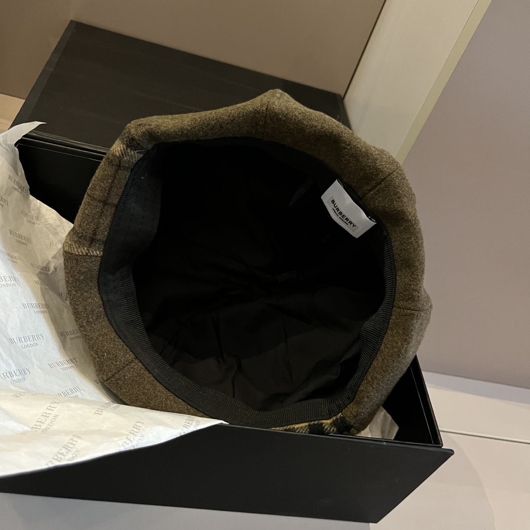 Burberry Beret Hat - FashionPlug
