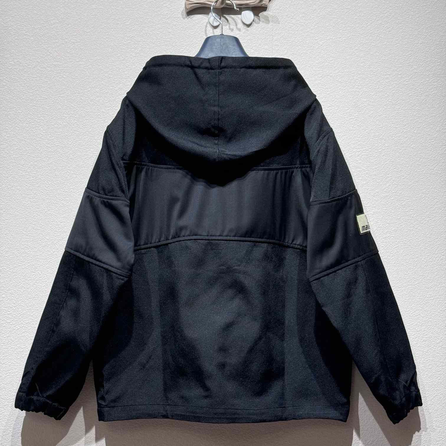 Louis Vuitton Technical Hooded Cotton Blouson   1AFRGI - FashionPlug