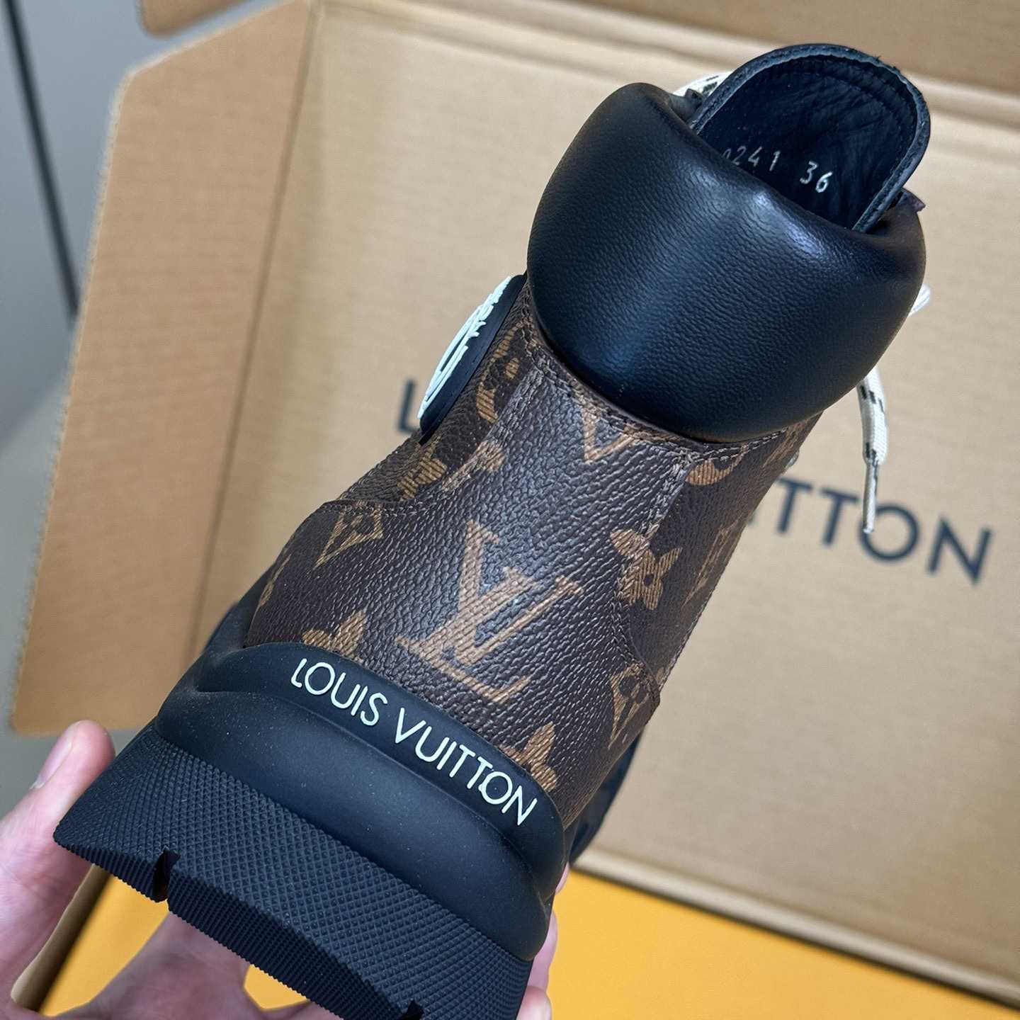 Louis Vuitton Ruby Flat Ranger   - FashionPlug