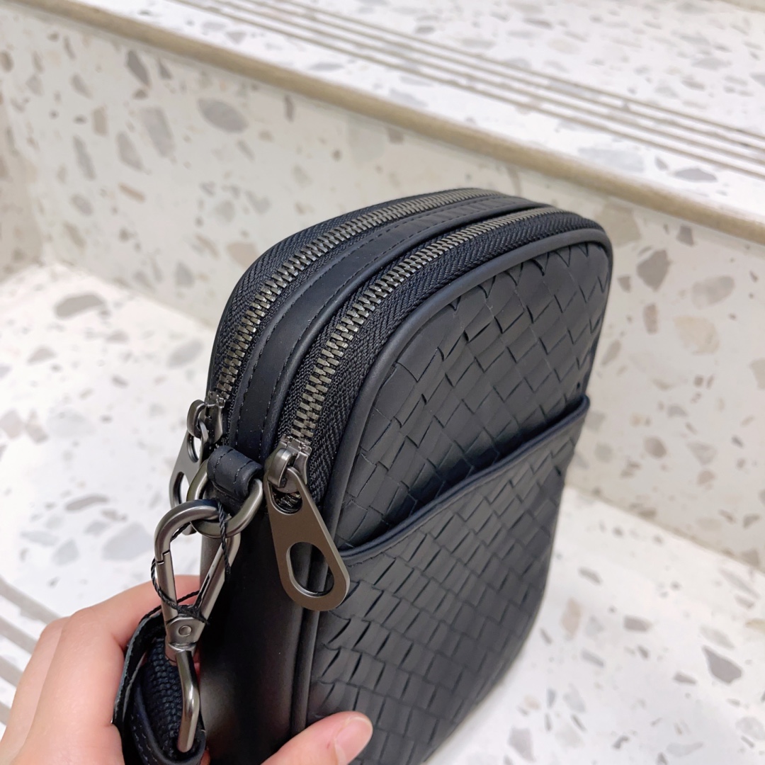 Bottega Veneta Crossbody Bag  - FashionPlug