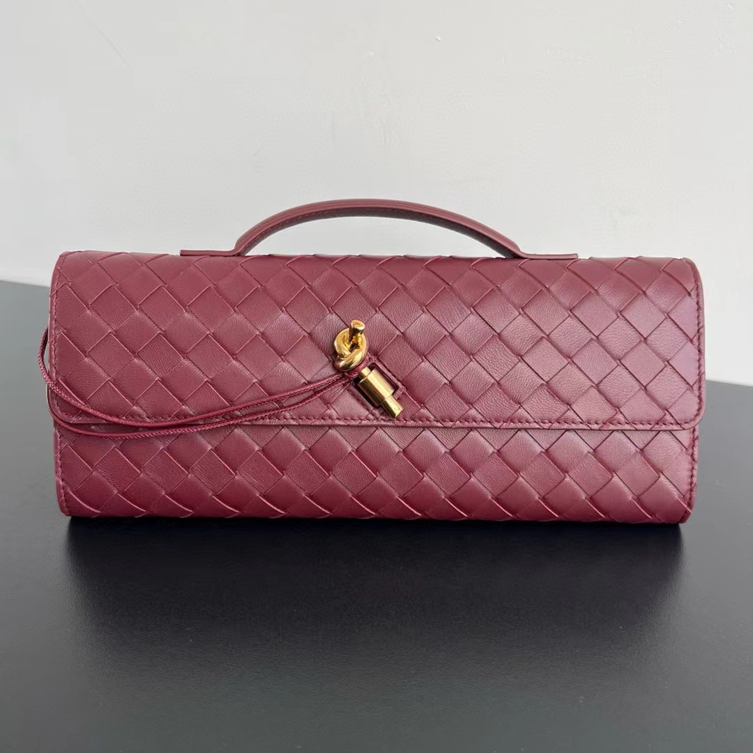 Bottega Veneta Andiamo Clutch - FashionPlug