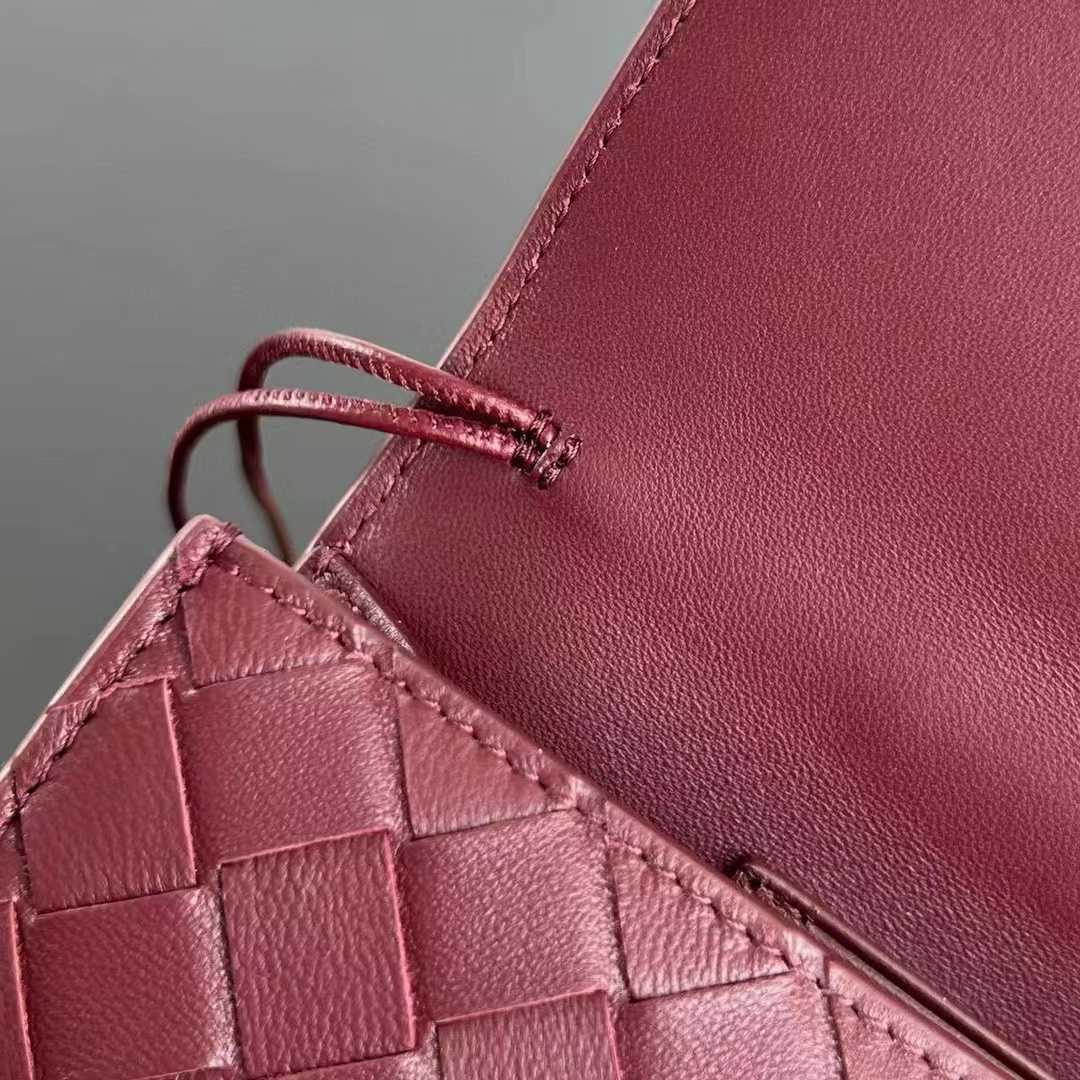 Bottega Veneta Andiamo Clutch - FashionPlug