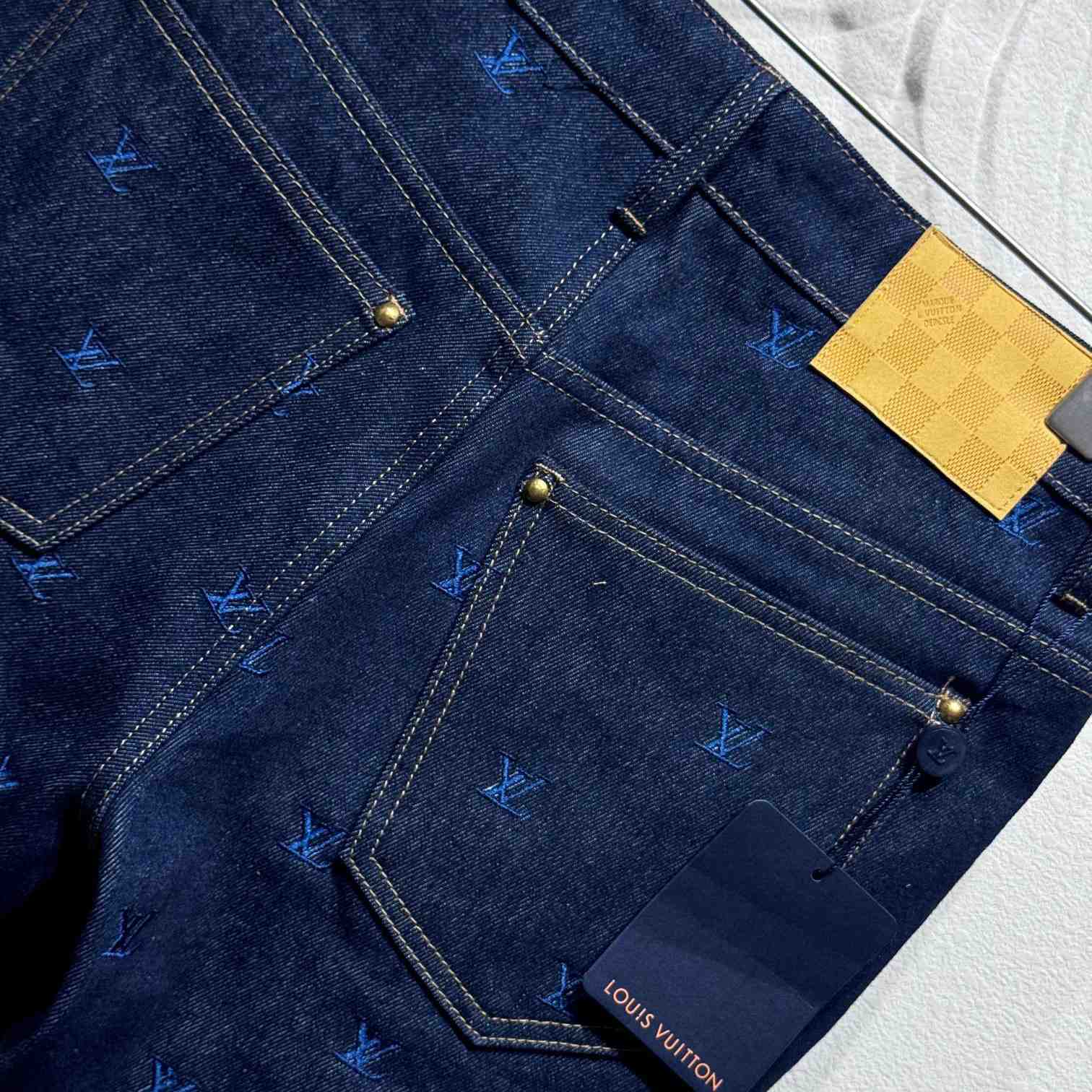 Louis Vuitton LV Blason Embroidered Denim Pants    1AFY23 - FashionPlug