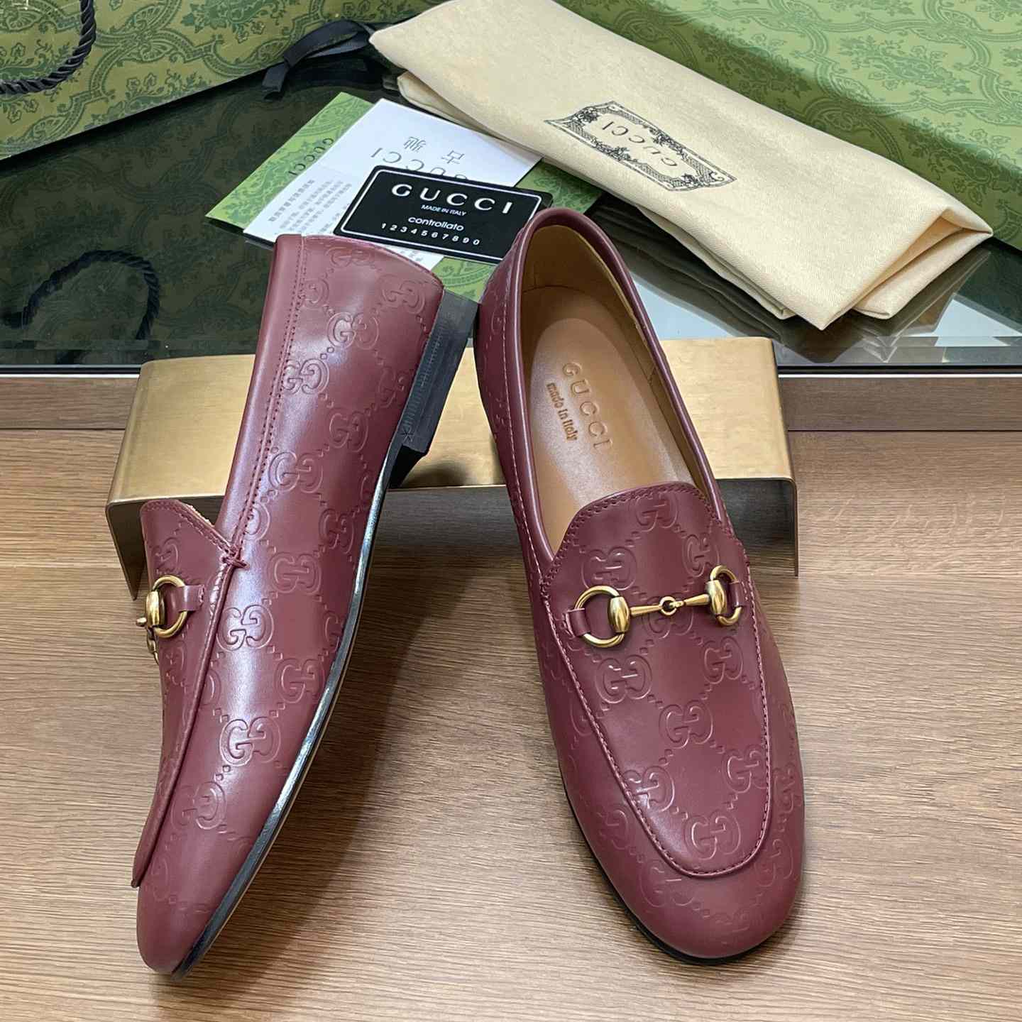 Gucci Women's Gucci Jordaan Loafer - FashionPlug