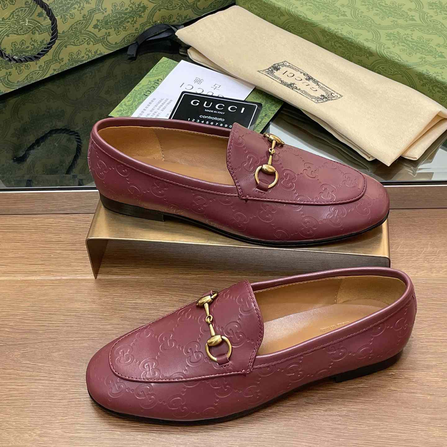 Gucci Women's Gucci Jordaan Loafer - FashionPlug