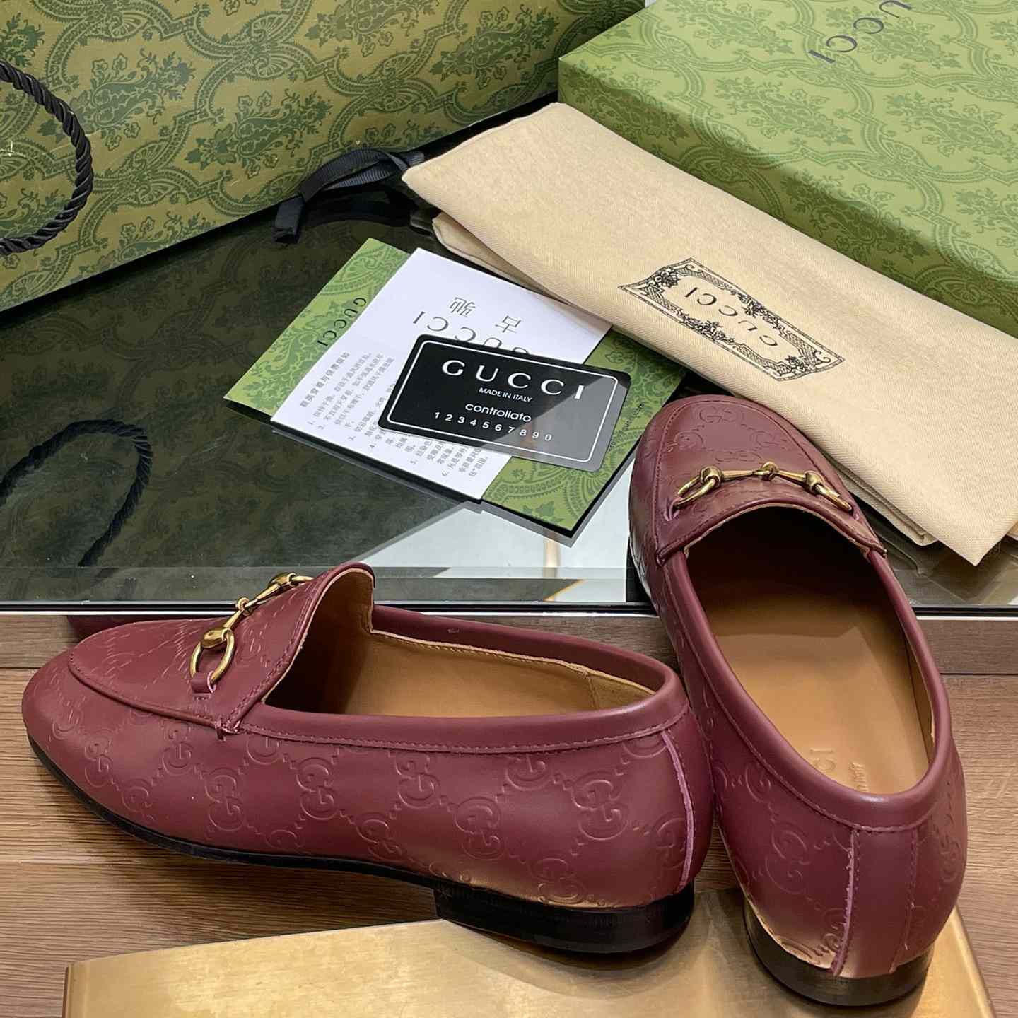 Gucci Women's Gucci Jordaan Loafer - FashionPlug