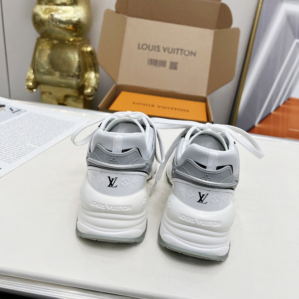 Louis Vuitton Run 55 Sneaker        1AD2MR - FashionPlug