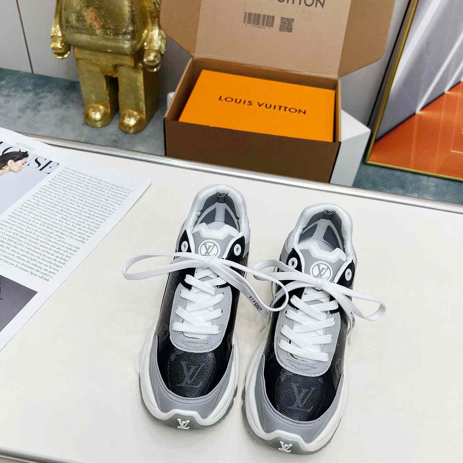 Louis Vuitton Run 55 Sneaker        1AD2MR - FashionPlug