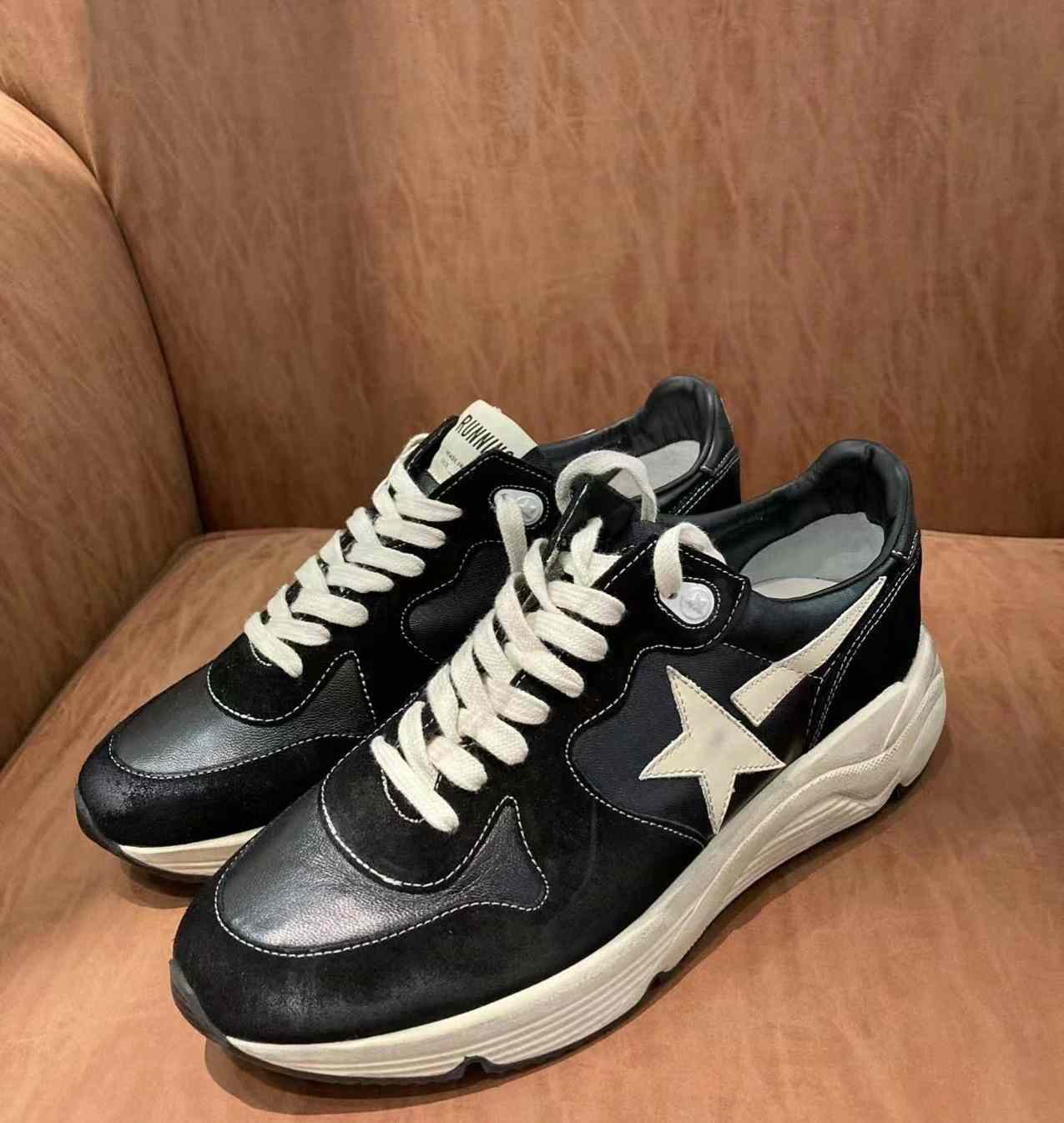 Golden Goose Women's Sneakers - FashionPlug
