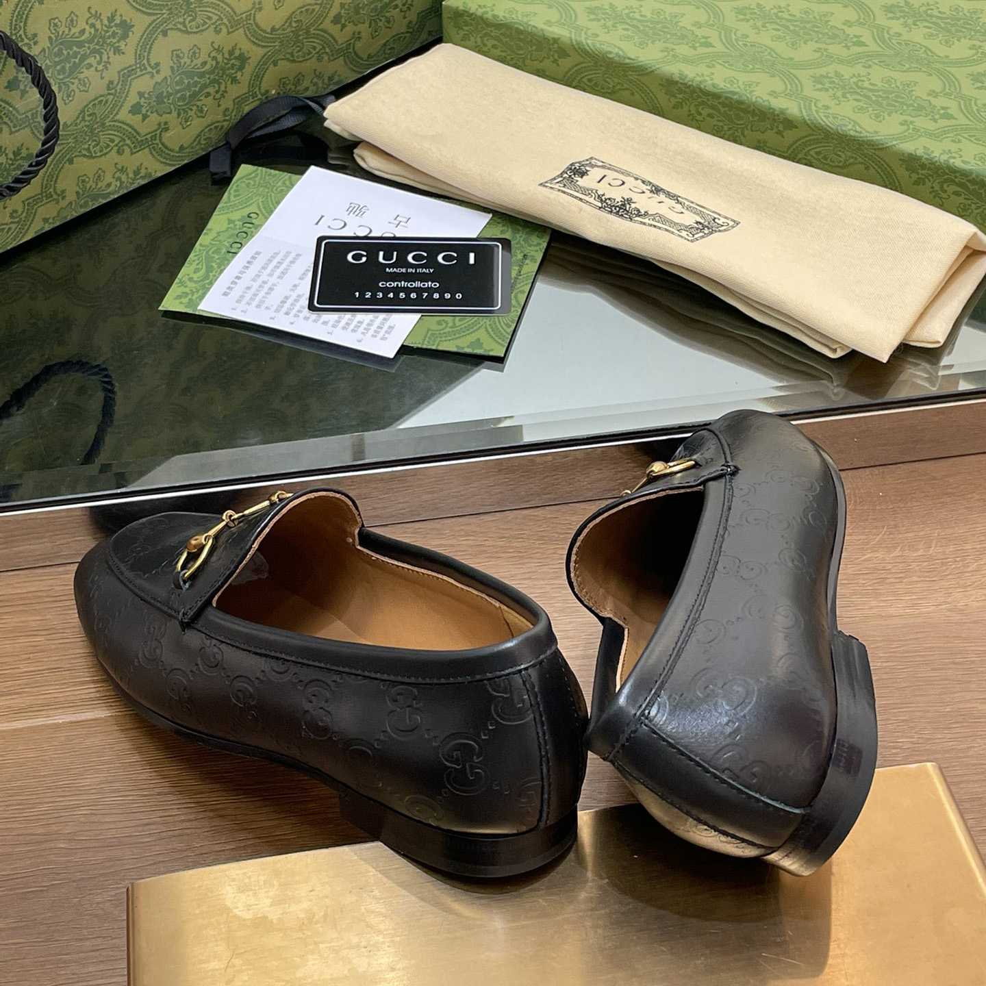 Gucci Women's Gucci Jordaan Loafer - FashionPlug