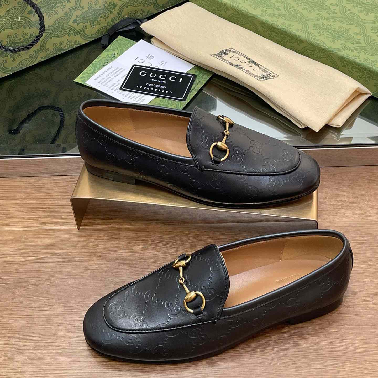 Gucci Women's Gucci Jordaan Loafer - FashionPlug