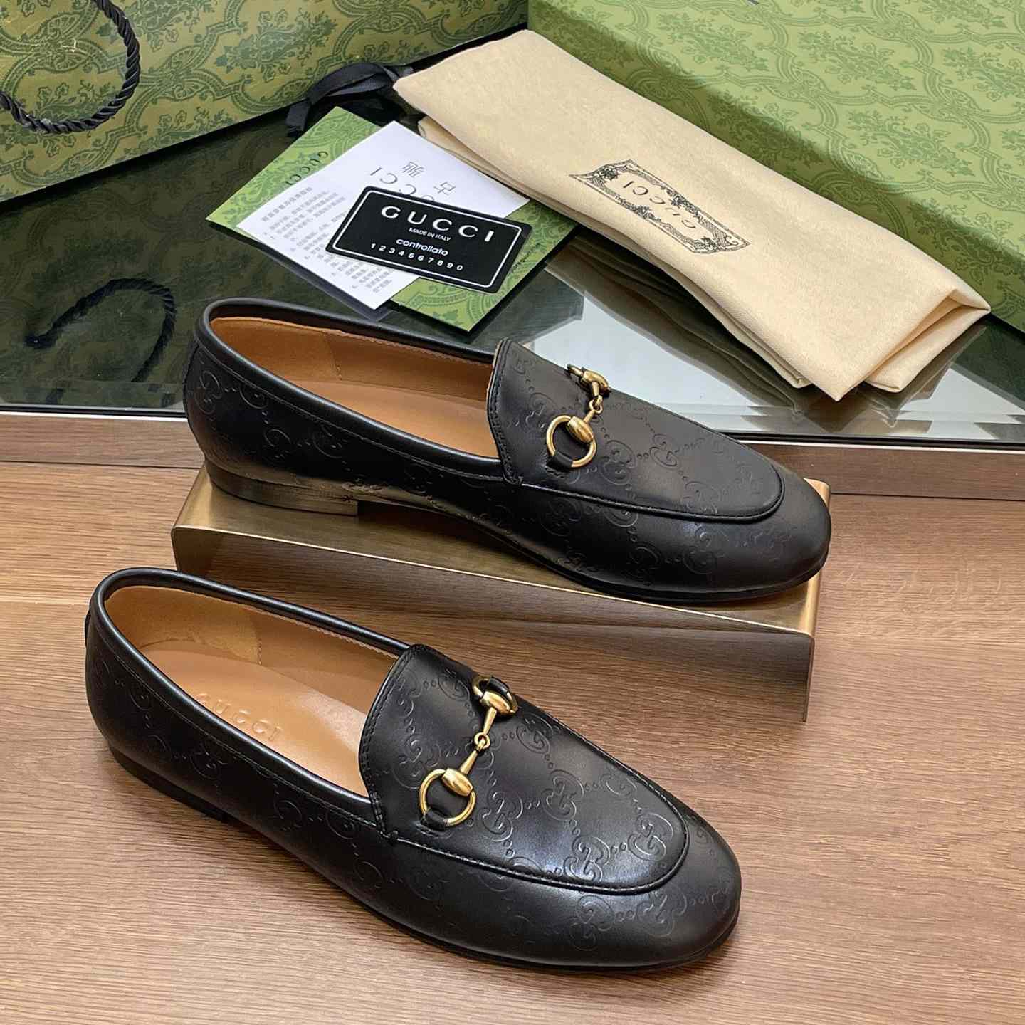 Gucci Women's Gucci Jordaan Loafer - FashionPlug