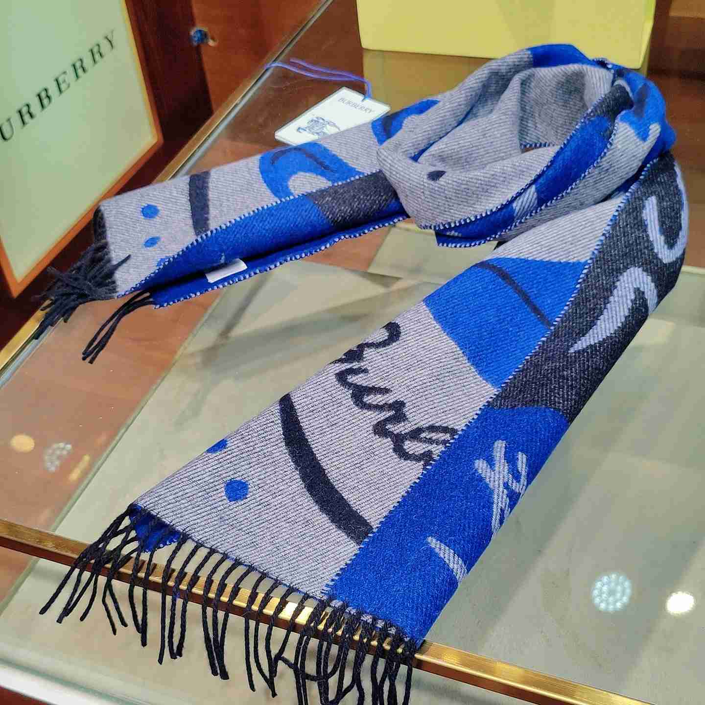 Burberry Mirrored Horse Cashmere Scarf - FashionPlug