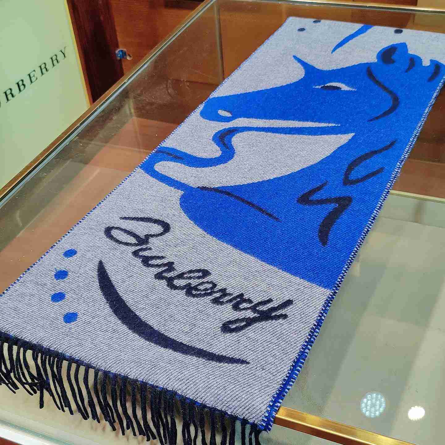 Burberry Mirrored Horse Cashmere Scarf - FashionPlug