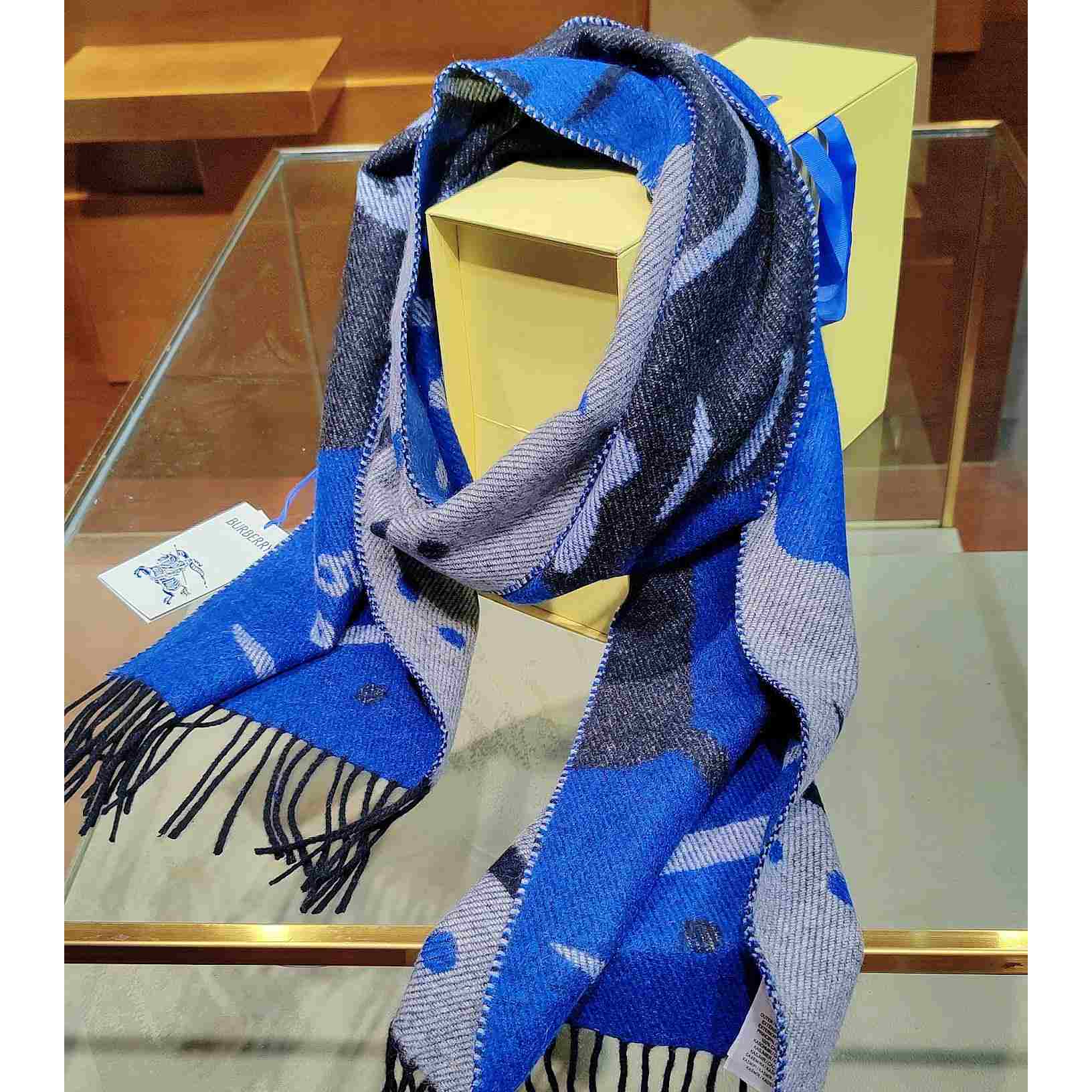 Burberry Mirrored Horse Cashmere Scarf - FashionPlug