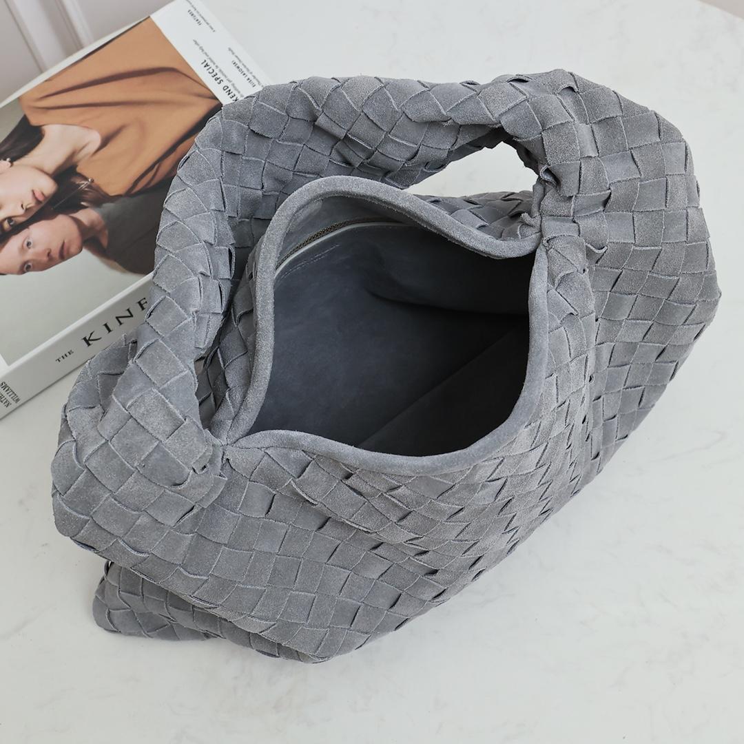 Bottega Veneta Hop  - FashionPlug