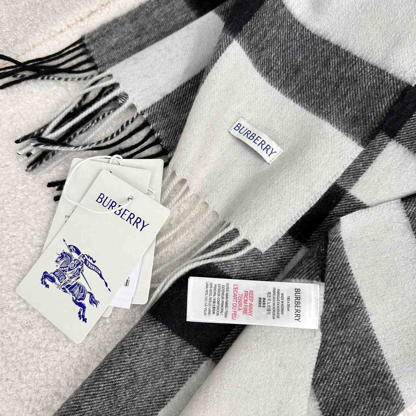 Burberry Scarf   180*40cm - FashionPlug